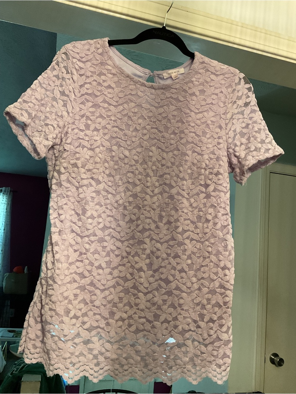 Short Sleeve Floral Lace Blouse in Lavender